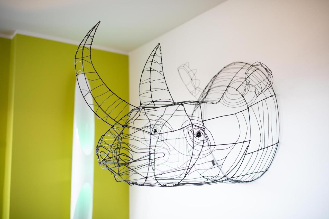 Sound Of Colors - Art Design Apartment デセンツァーノ・デル・ガルダ エクステリア 写真